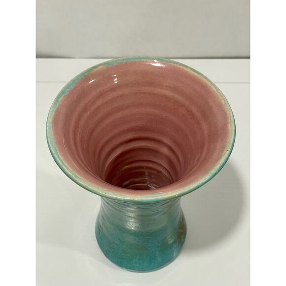Pisgah Forest Pottery 1950's Trumpet 6.75" Tall Turquoise Gold Vase with Pink - Picture 5 of 14